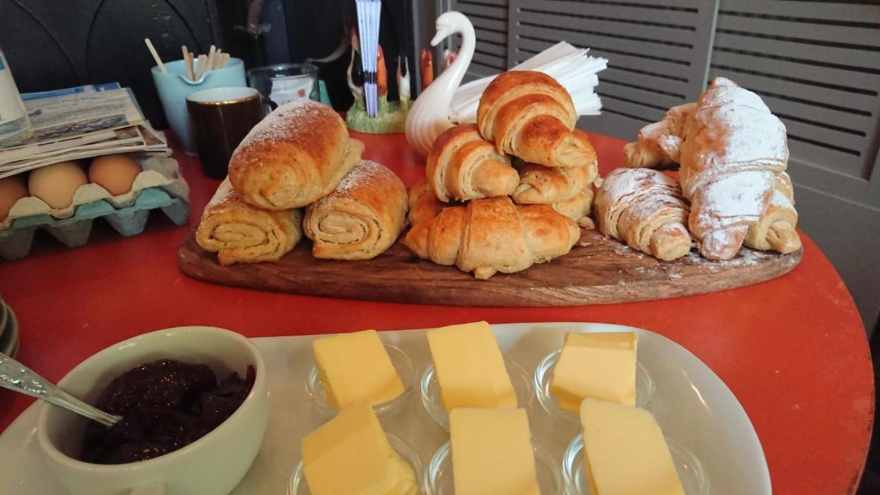 The Bear Bread Bakery B&B, Ensuite Rooms Above The Bakery, Colyton Luaran gambar